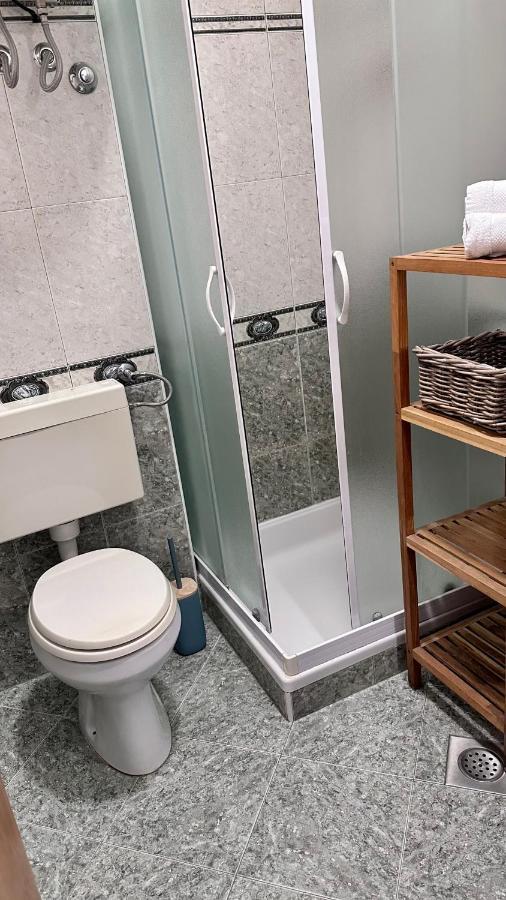 לופאר Villa Ester מראה חיצוני תמונה