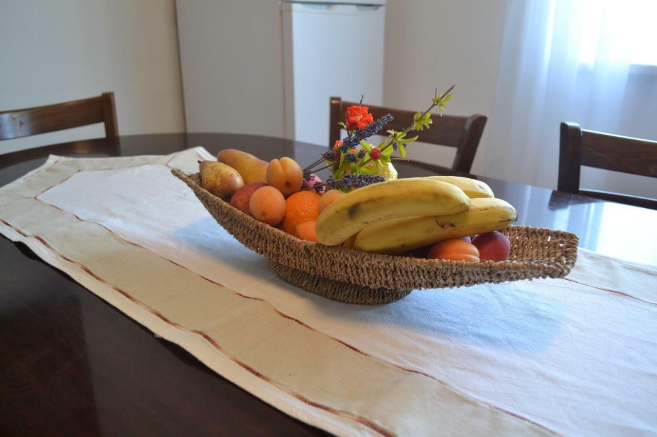 לופאר Villa Ester מראה חיצוני תמונה