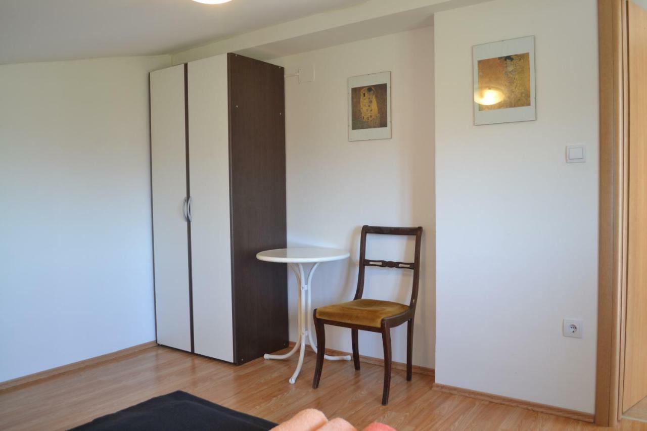 לופאר Villa Ester מראה חיצוני תמונה